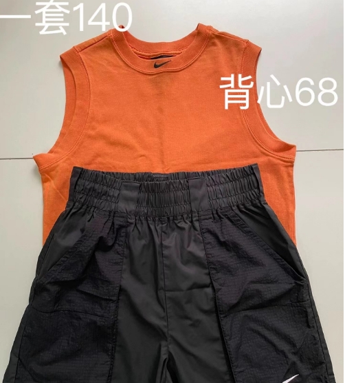 清耐克Nike、阿迪服饰 生完娃穿不了了