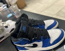 耐克 Nike Blazer Mid 涂鸦黑钩  稍微有点开
