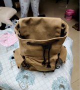 自用买了两个多月没背几次女朋友送了其他的包这个闲置了